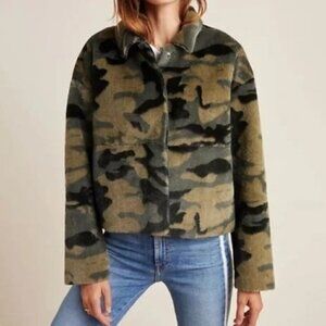 Beautiful Oversized Camo Faux Fur Modern Jacket Women | Size S